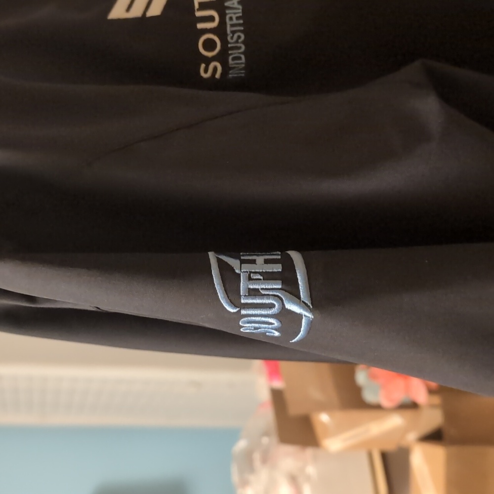 Helly Hansen Black Hooded Windbreaker Jacket - Picture 4 of 13